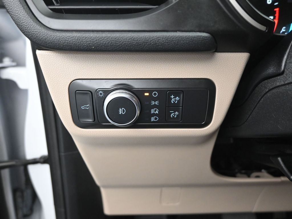 Certified 2020 Ford Escape SEL image 18