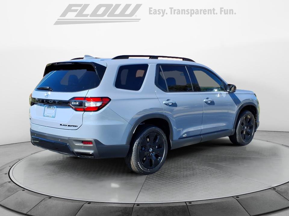 New 2026 Honda Pilot Black Edition image 7