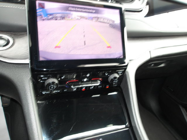 Used 2022 Jeep Grand Cherokee L Limited AWD/4WD image 22