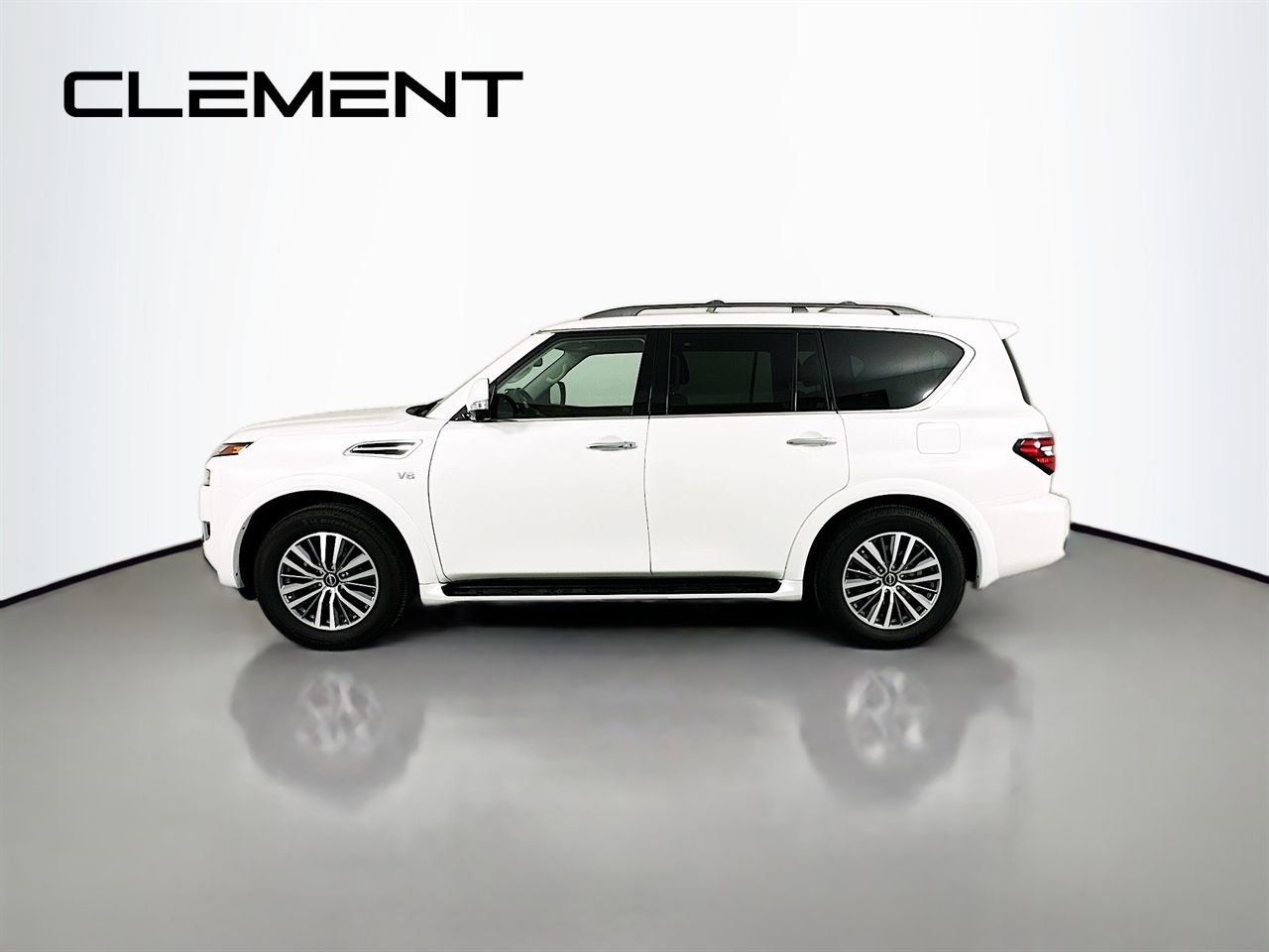 Used 2022 Nissan Armada SL w/ Captain's Chairs Package AWD/4WD image 6
