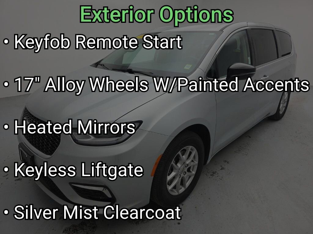 Used 2024 Chrysler Pacifica Touring-L image 7