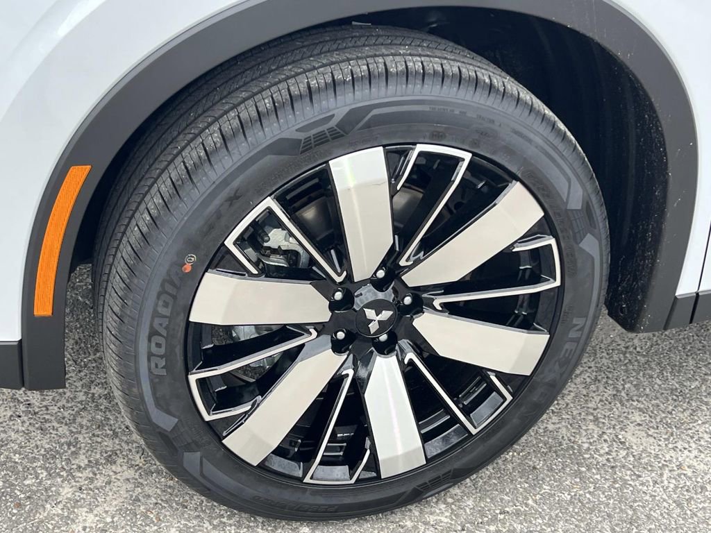 New 2026 Mitsubishi Outlander SE FWD image 9
