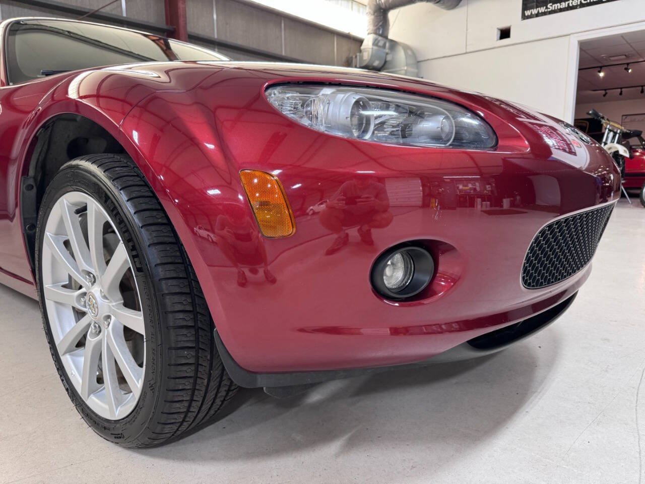 Used 2007 MAZDA MX-5 Miata Grand Touring w/ Premium Pkg RWD image 22