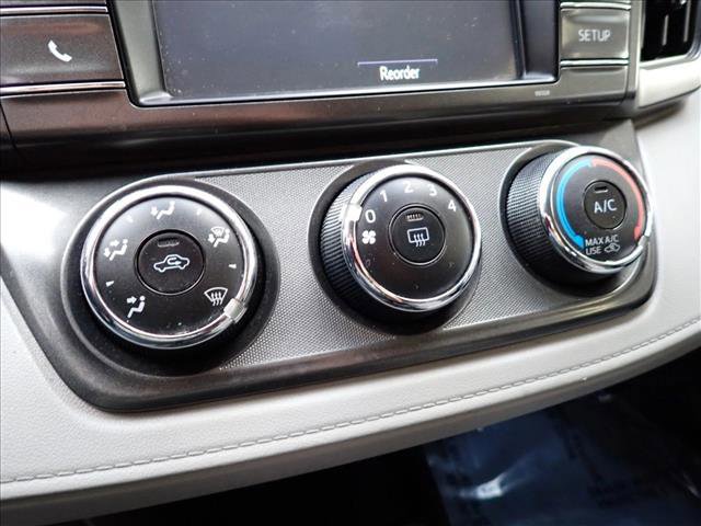 Used 2015 Toyota RAV4 LE image 22