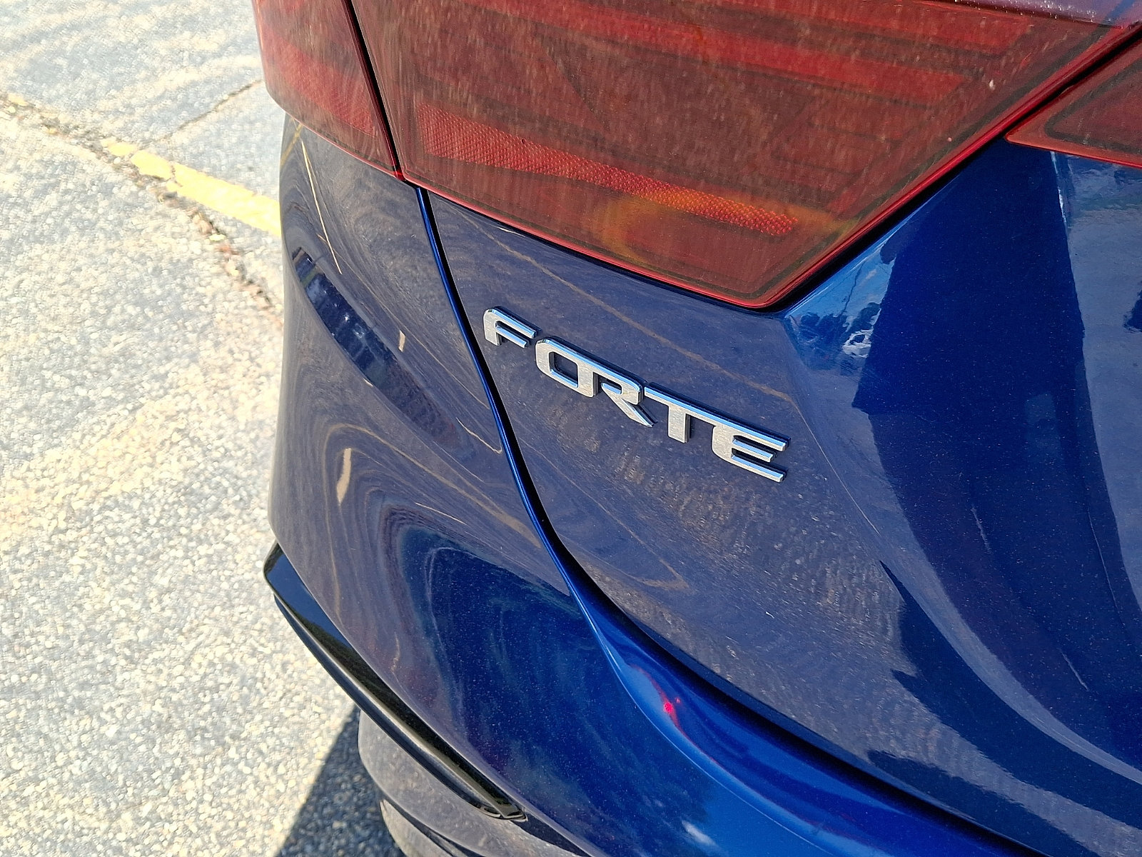 Used 2020 Kia Forte LXS FWD image 31