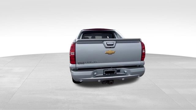 Used 2013 Chevrolet Avalanche LT image 7