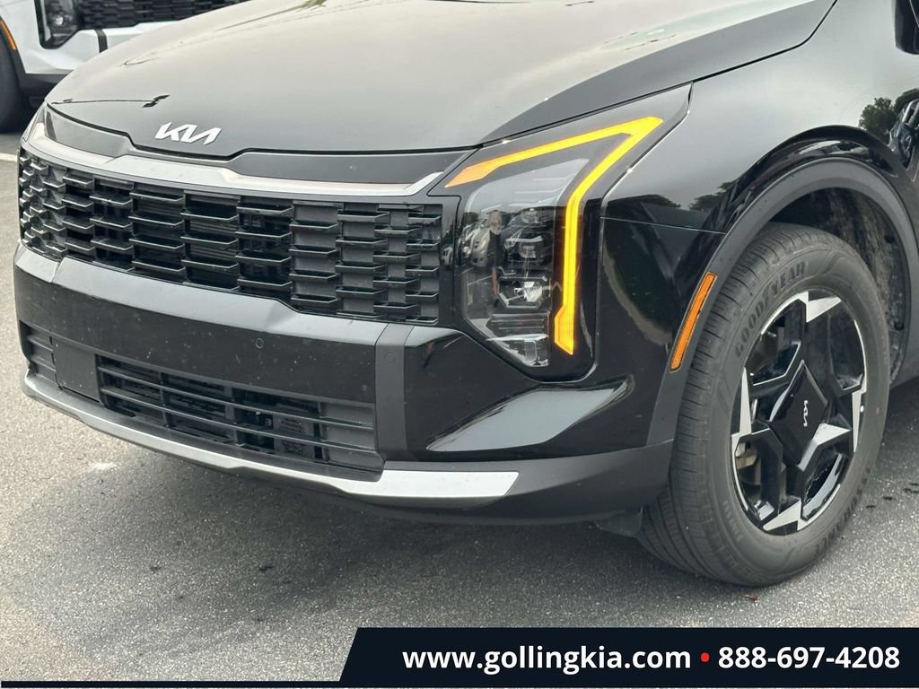 Certified 2026 Kia Sportage EX w/ EX Panoramic Sunroof Package AWD/4WD image 6