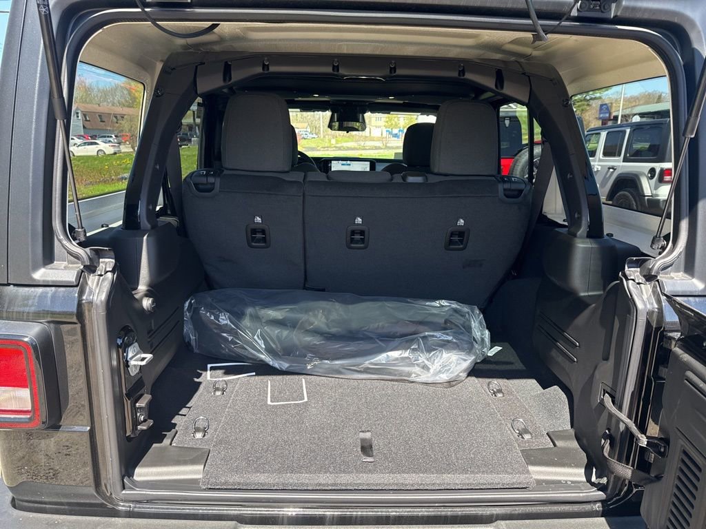 New 2026 Jeep Wrangler Unlimited Sport AWD/4WD image 23