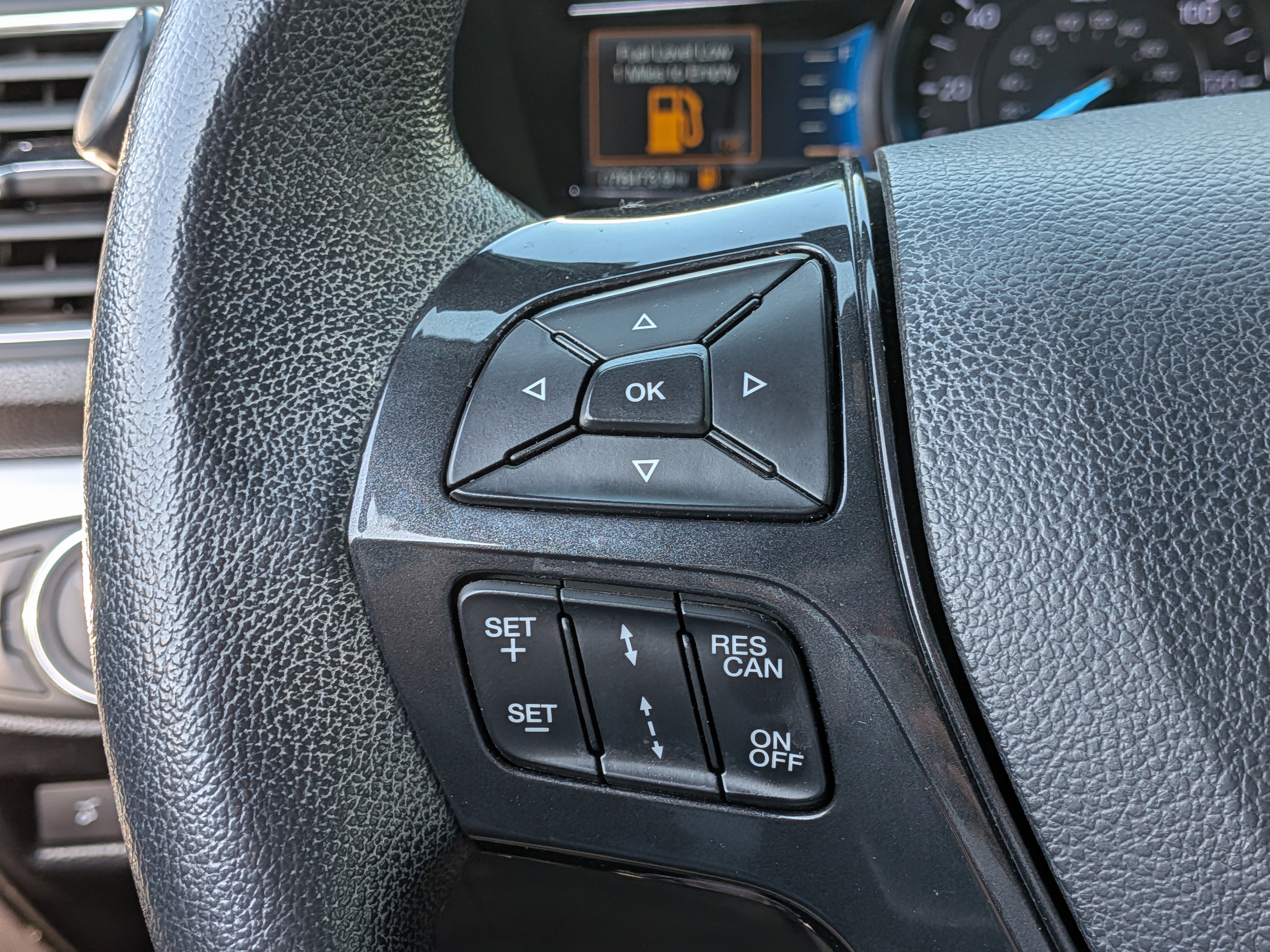 Used 2019 Ford Explorer Sport w/ Ford Safe & Smart Package image 25