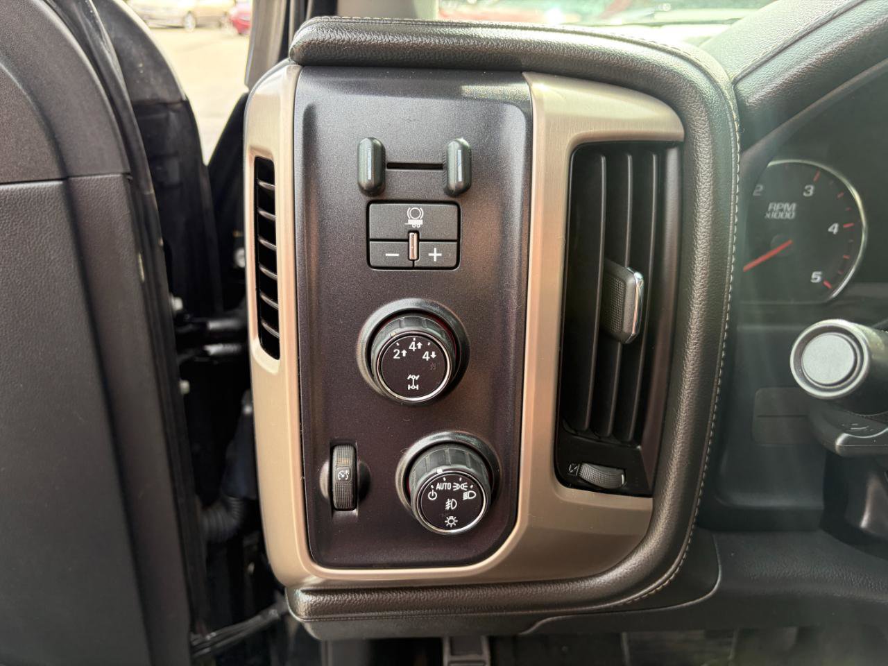 Used 2016 GMC Sierra 3500 Denali w/ Duramax Plus Package AWD/4WD image 13
