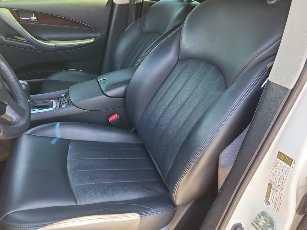 Used 2017 INFINITI QX50 AWD w/ Premium Plus Package image 13
