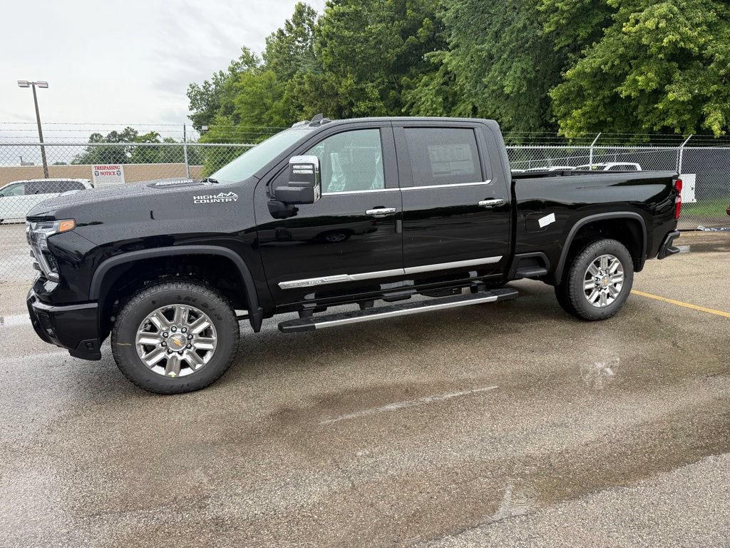 New 2026 Chevrolet Silverado 2500 High Country w/ Technology Package AWD/4WD image 1