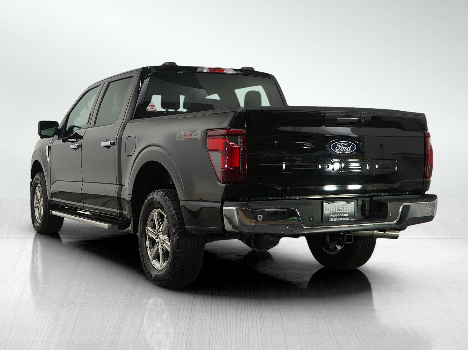 Used 2024 Ford F150 XLT w/ Mobile Office Package image 3