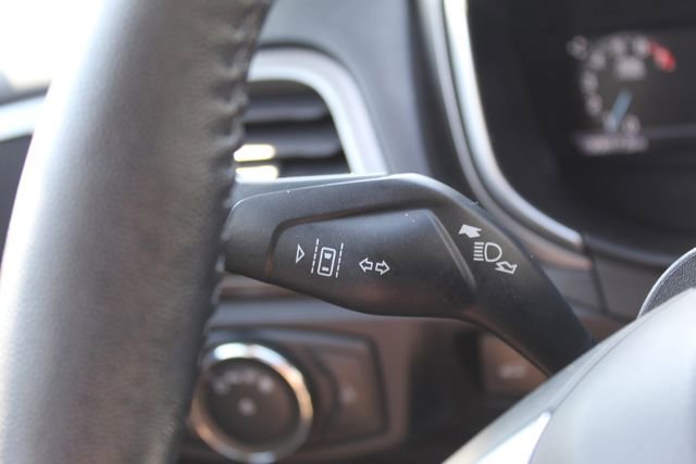 Used 2020 Ford Fusion SEL FWD image 16