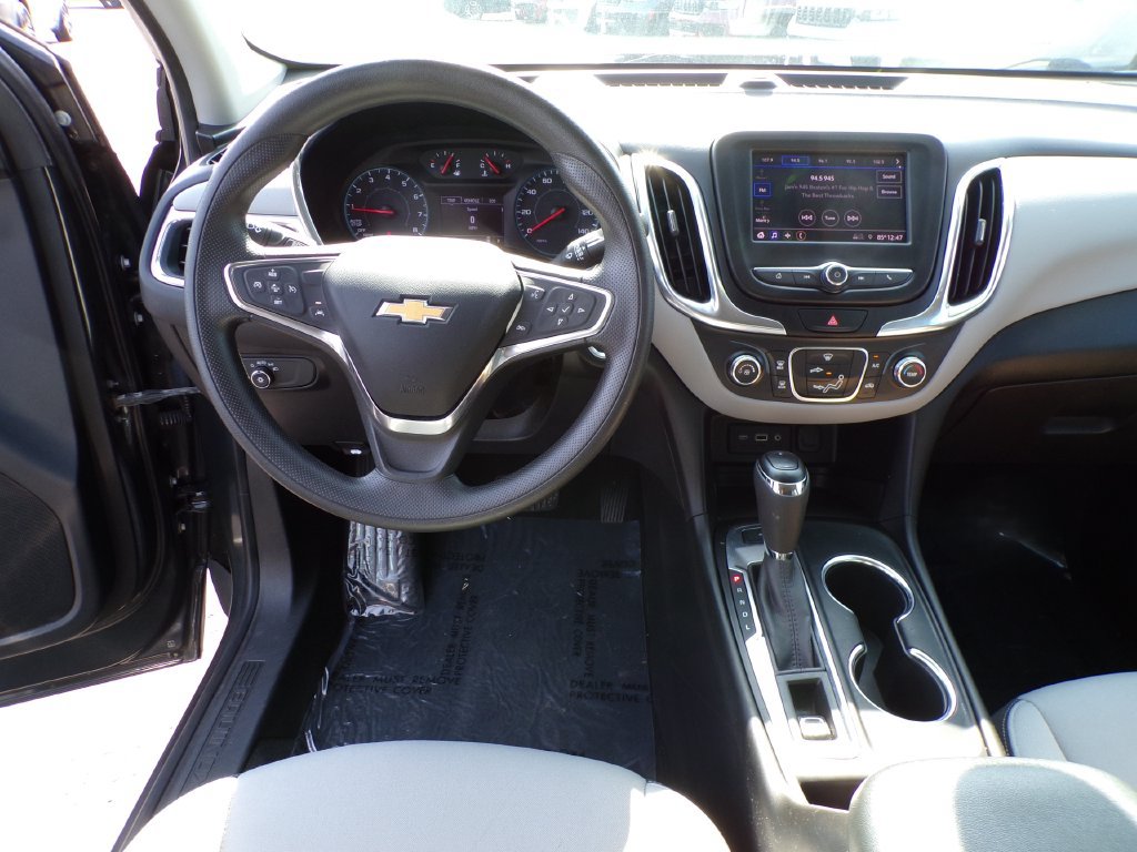 Used 2021 Chevrolet Equinox LS AWD/4WD image 16