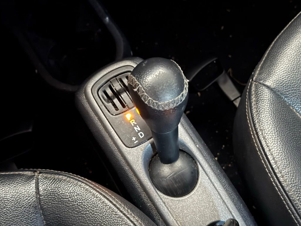 Used 2012 smart fortwo pure RWD image 13