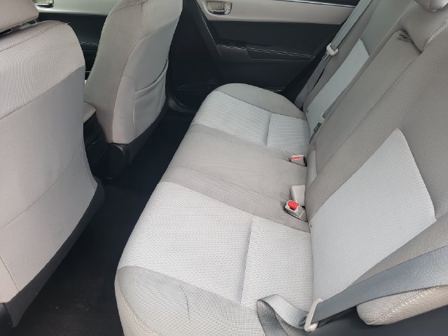 Used 2016 Toyota Corolla LE FWD image 23