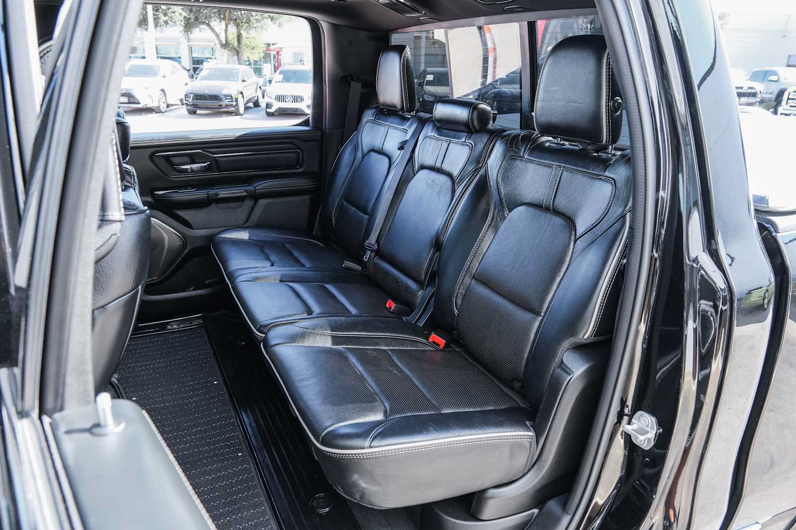 Used 2022 RAM 1500 Limited AWD/4WD image 33