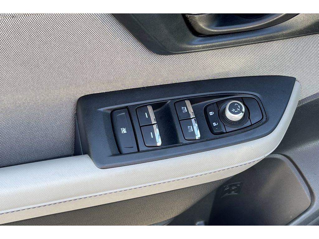 Used 2025 Subaru Forester Premium image 12