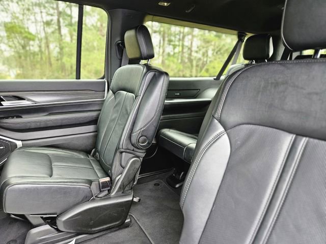 Used 2024 Jeep Wagoneer L Series II w/ Flexible Seating Group image 26