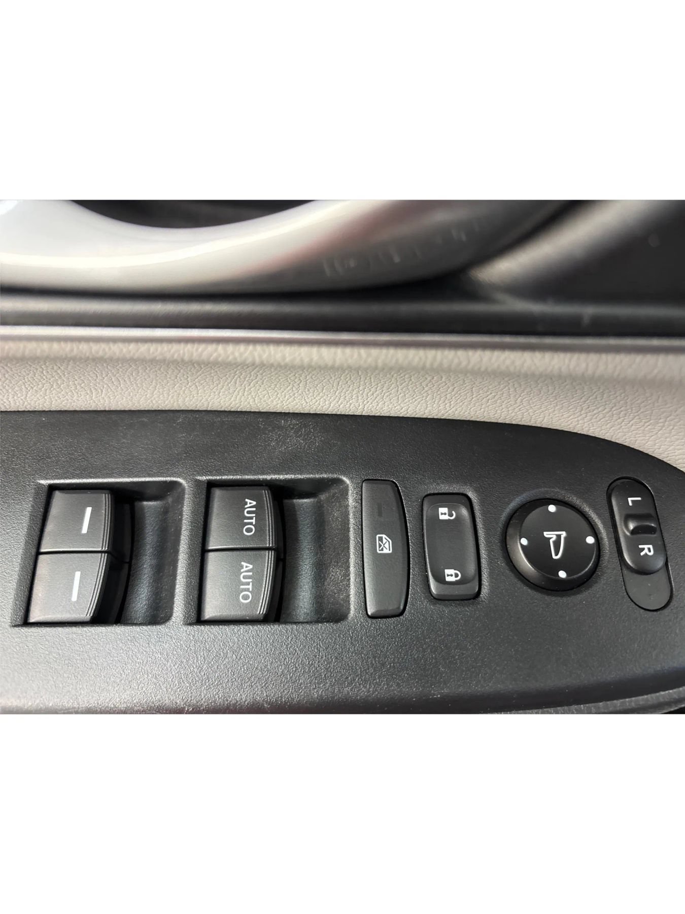 Used 2018 Honda CR-V EX-L image 40