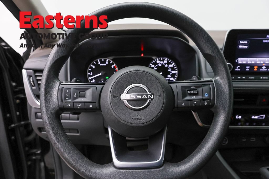 Used 2023 Nissan Rogue SV AWD/4WD image 10