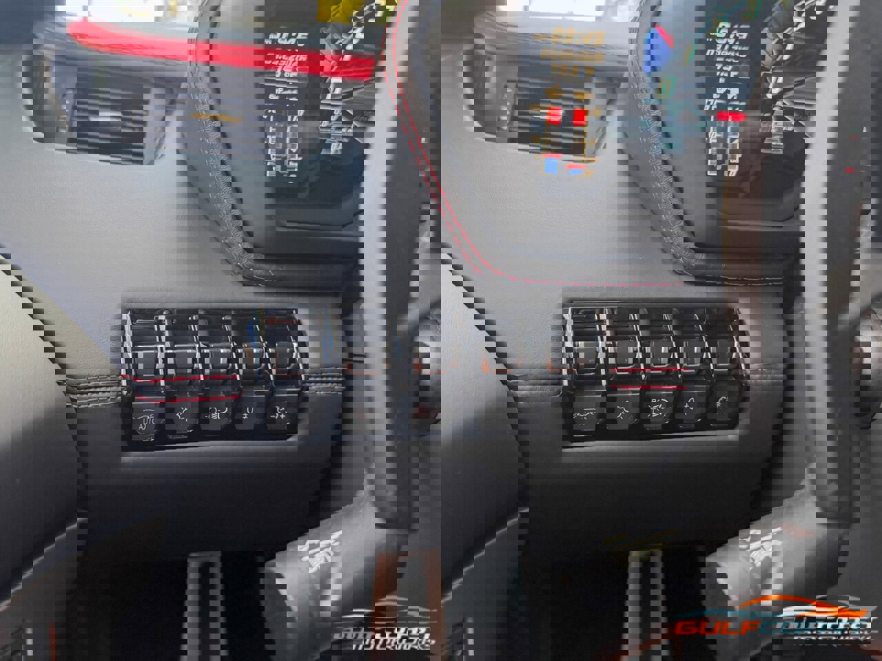 Used 2017 Lamborghini Aventador S image 28