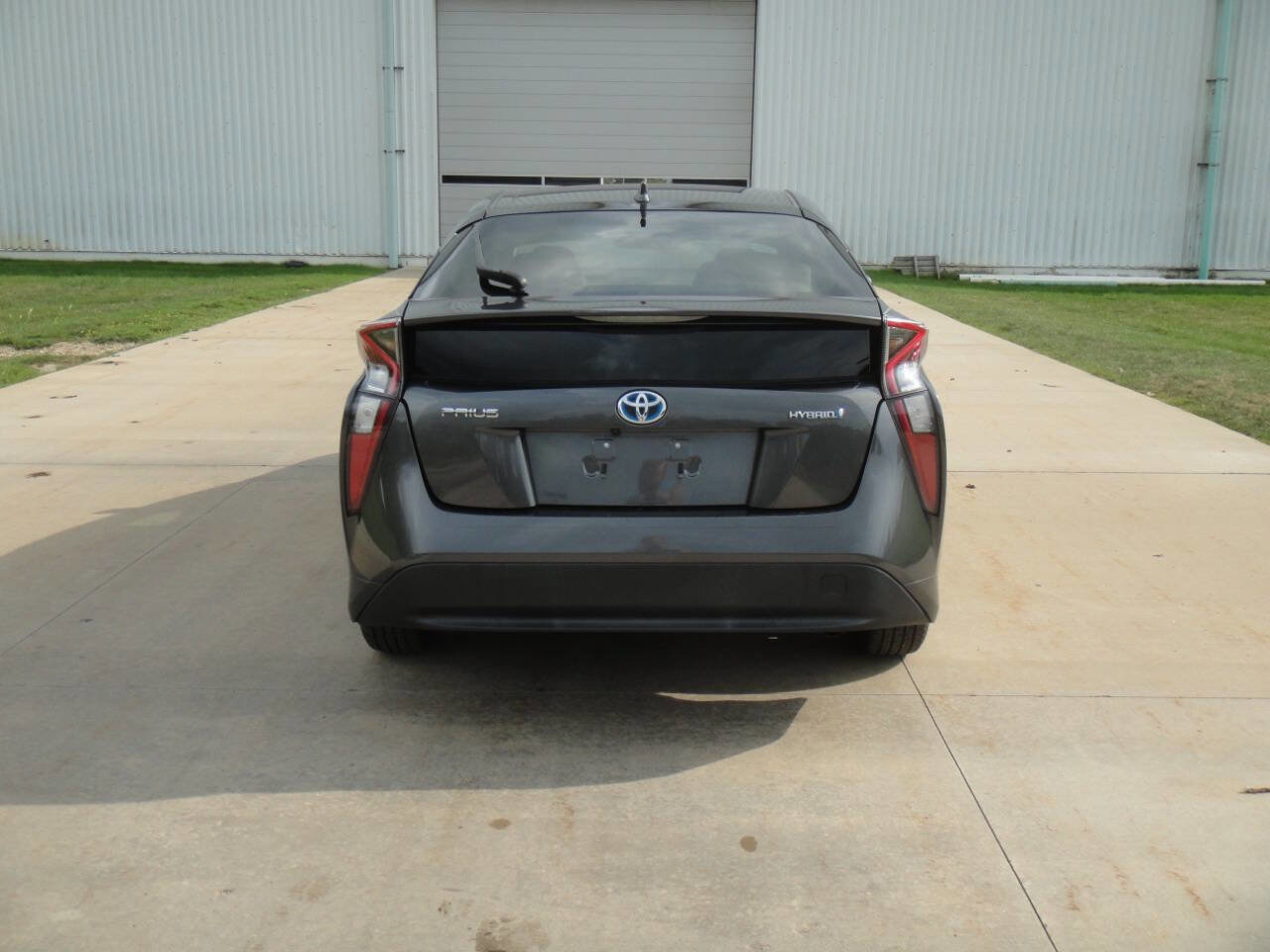 Used 2017 Toyota Prius Four Touring image 7