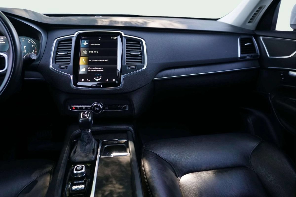 Used 2020 Volvo XC90 T6 Momentum w/ Protection Package Premier AWD/4WD image 26