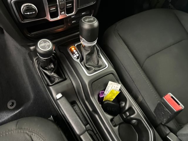 Used 2023 Jeep Wrangler Unlimited w/ Cold Weather Group image 20