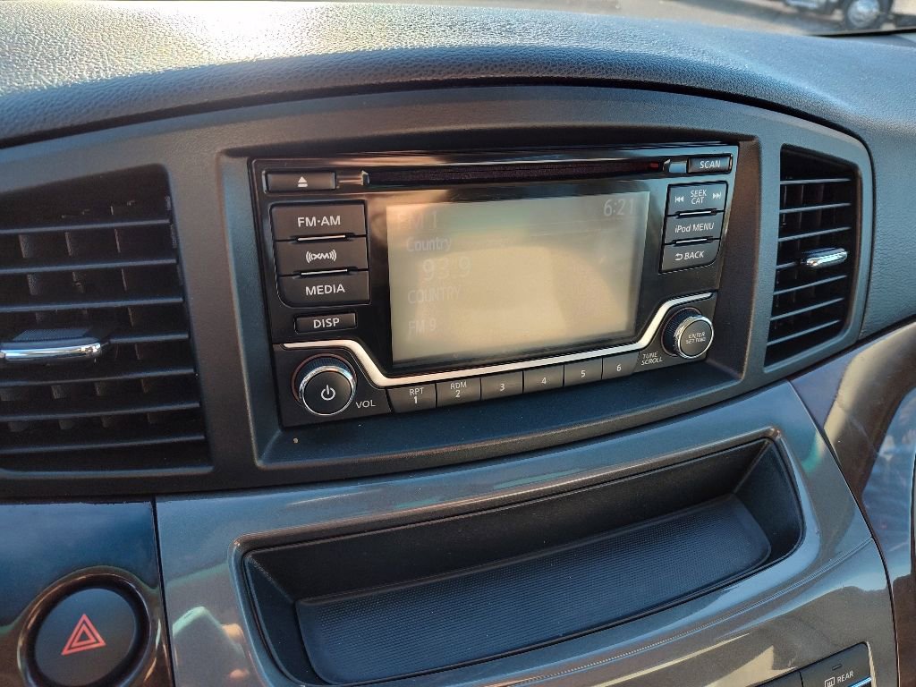 Used 2016 Nissan Quest SV image 20