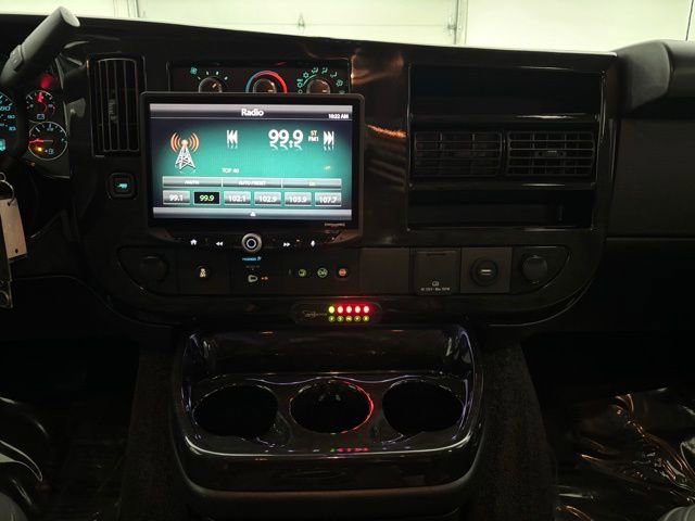 Used 2022 GMC Savana 2500 Mobility w/ Enhanced Convenience Package image 39