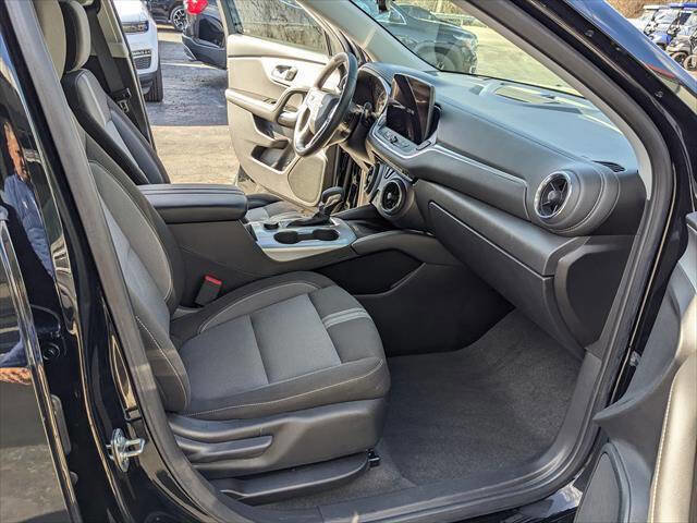 Used 2024 Chevrolet Blazer LT w/ Convenience Package FWD image 18
