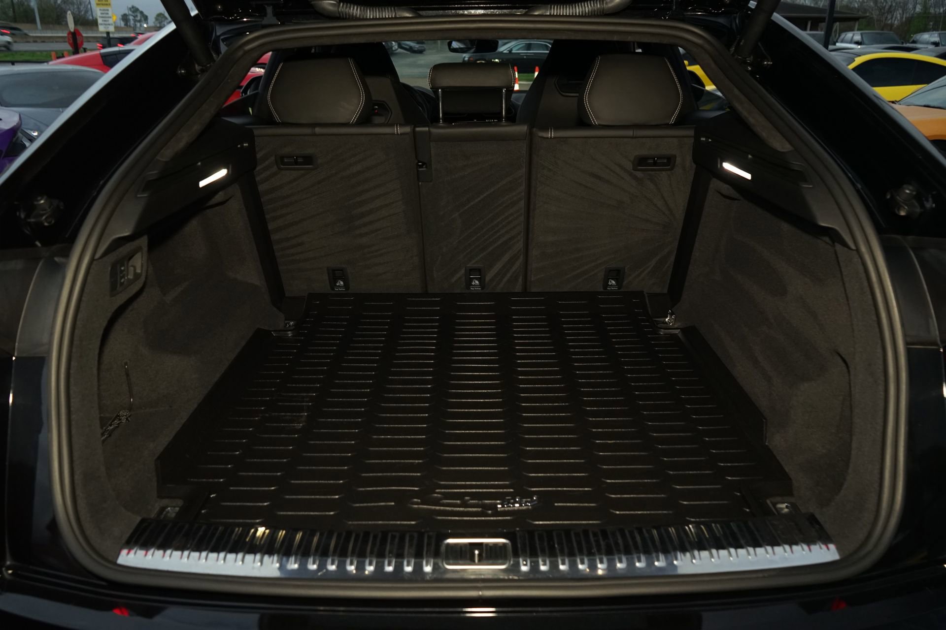 Used 2019 Lamborghini Urus image 35