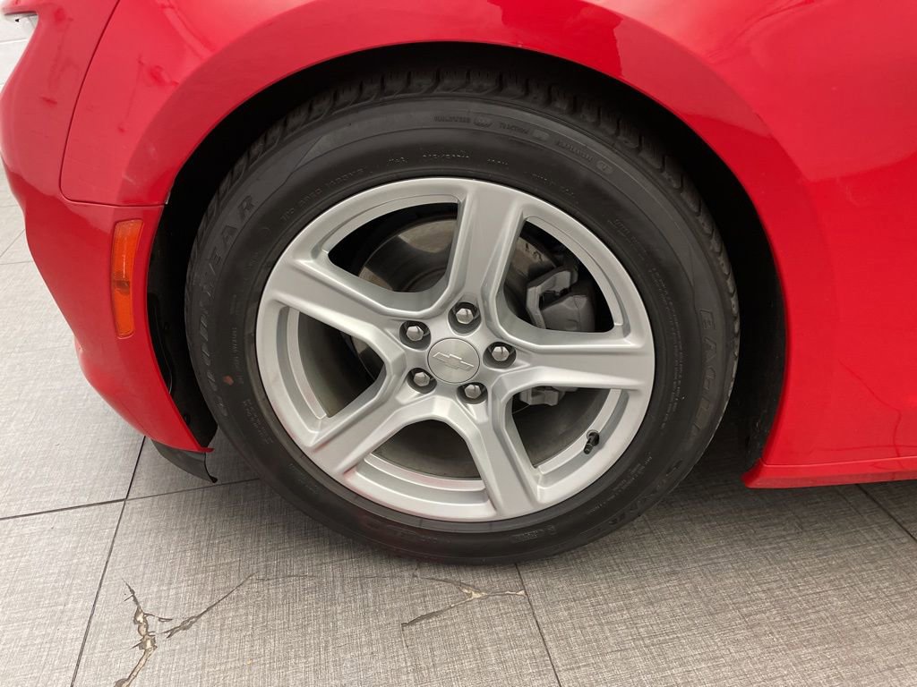 Used 2024 Chevrolet Camaro LT image 10