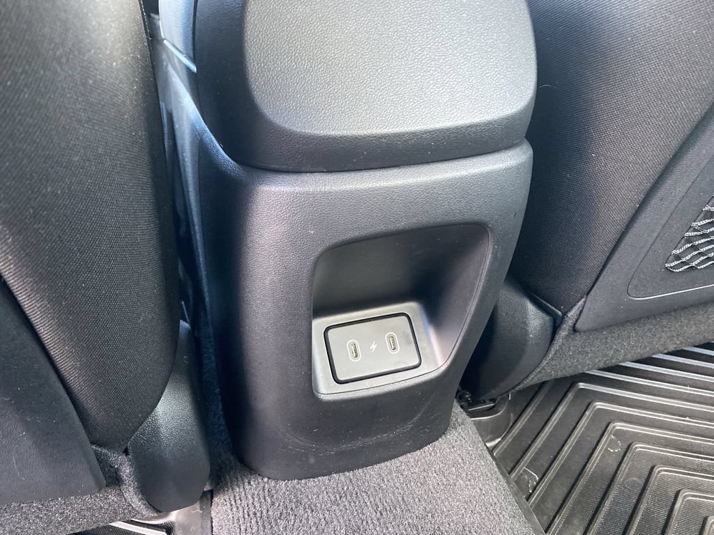 Certified 2025 Hyundai Elantra SEL FWD image 30