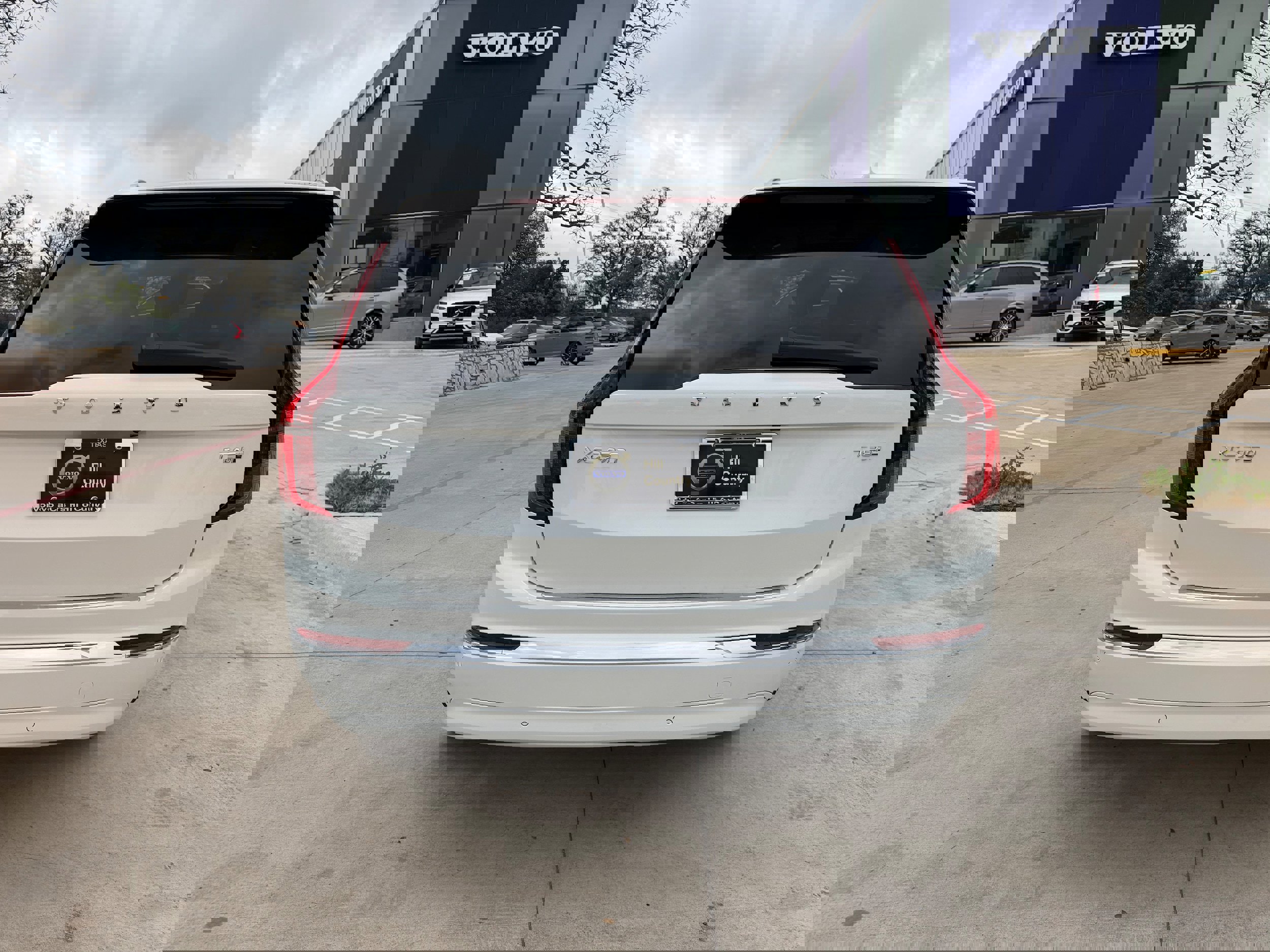 New 2026 Volvo XC90 T8 Ultra w/ Lounge Package image 5