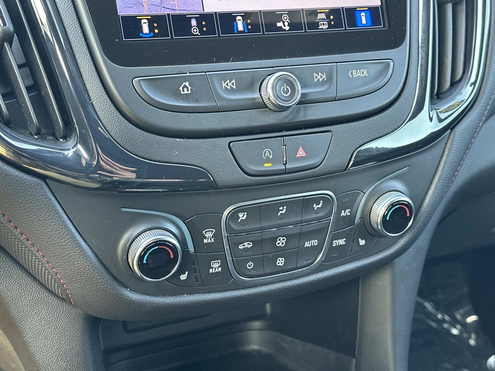 Certified 2023 Chevrolet Equinox RS FWD image 29