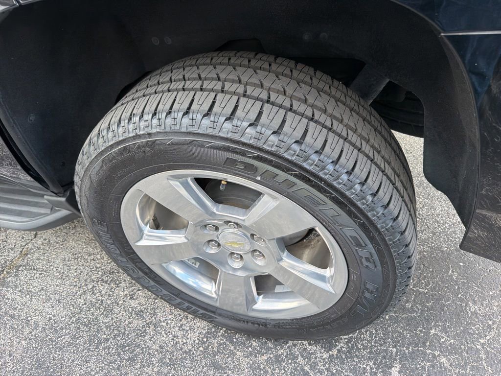 Used 2017 Chevrolet Tahoe LT w/ Luxury Package RWD image 10