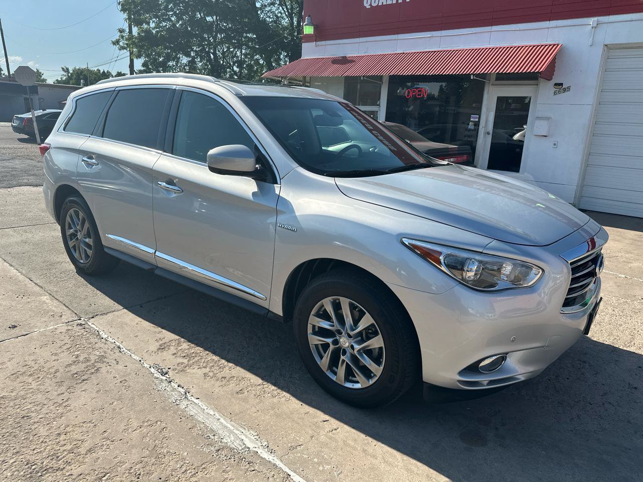 Used 2014 INFINITI QX60 AWD Hybrid w/ HEV Premium Package image 3