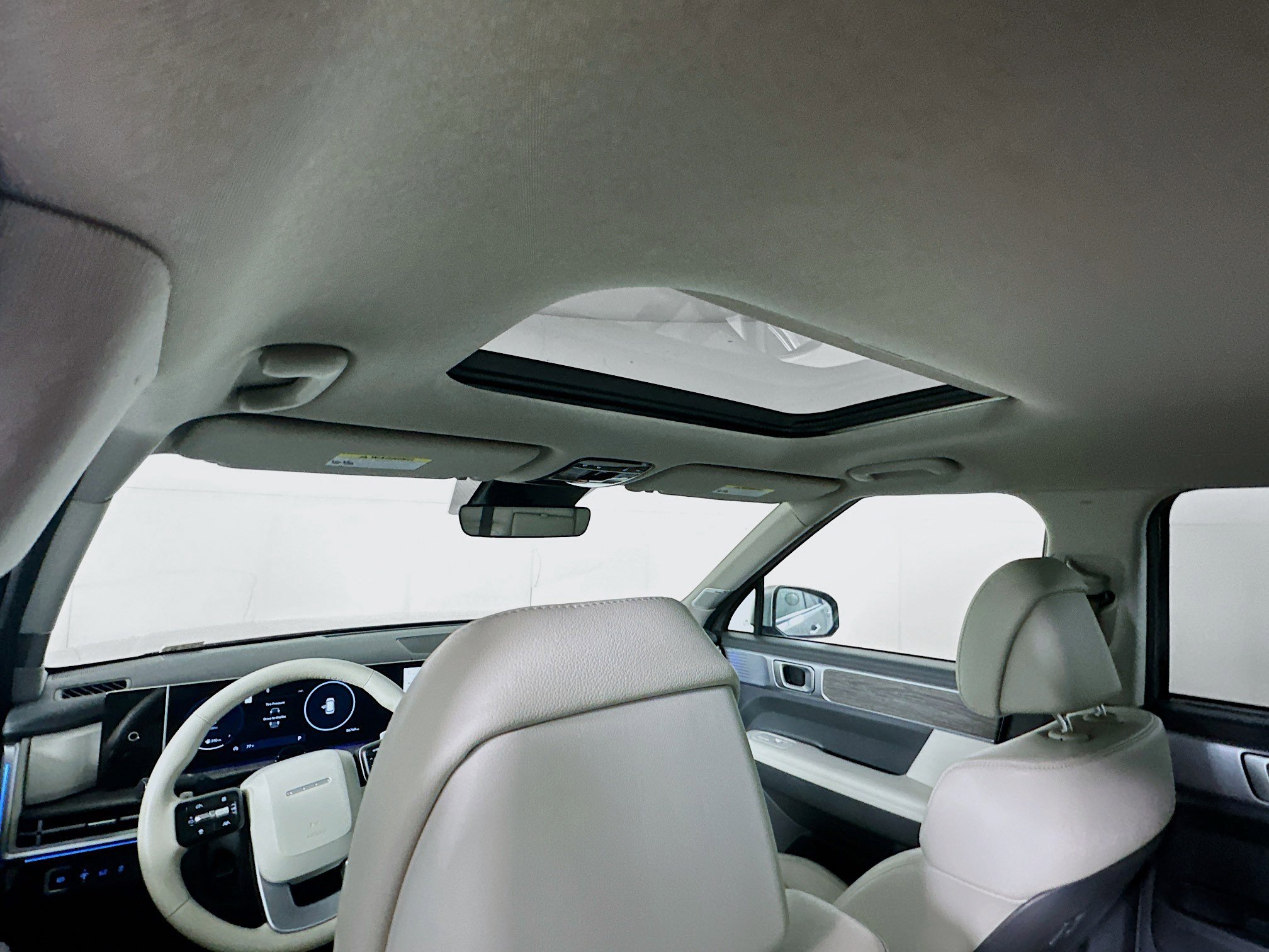 Used 2024 Hyundai Santa Fe Limited image 27