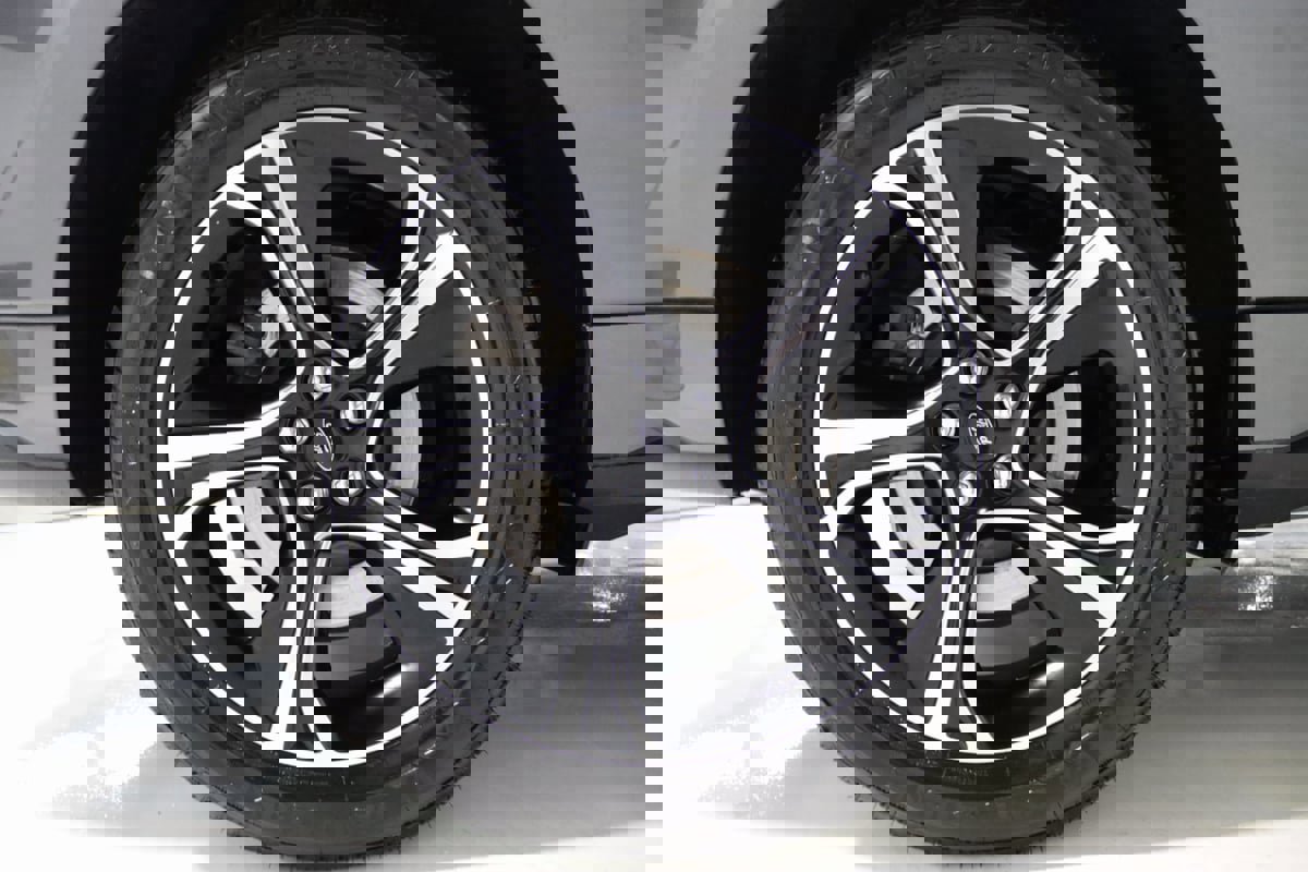 Used 2019 Ford Edge ST w/ Cold Weather Package image 75