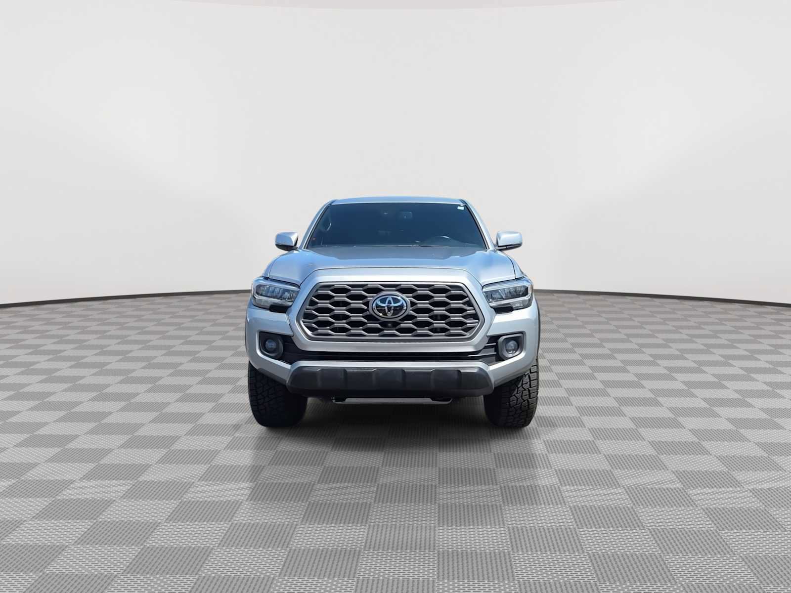 Used 2023 Toyota Tacoma TRD Off-Road w/ Advanced Technology Package AWD/4WD image 3