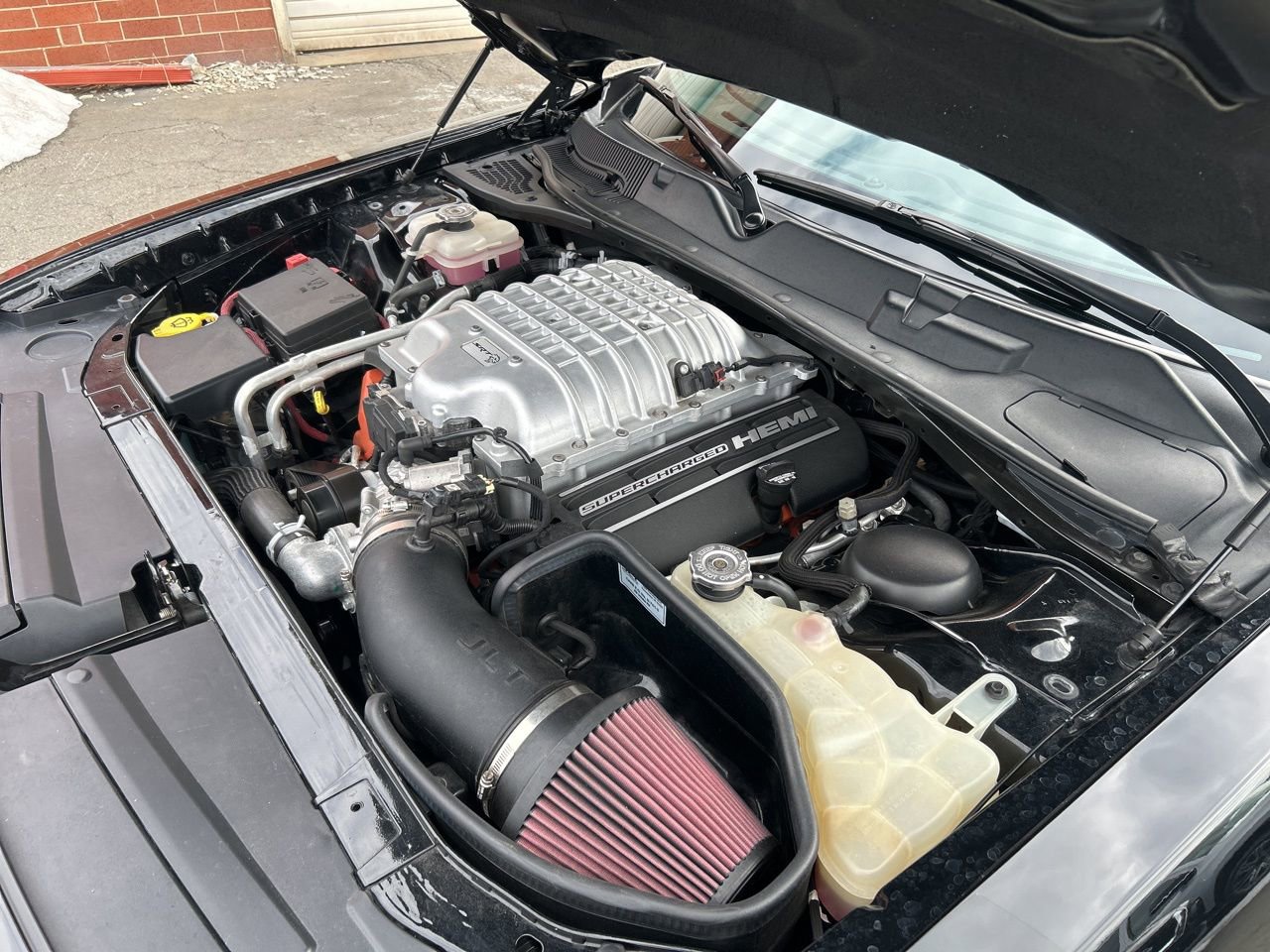 Used 2016 Dodge Challenger SRT Hellcat image 28