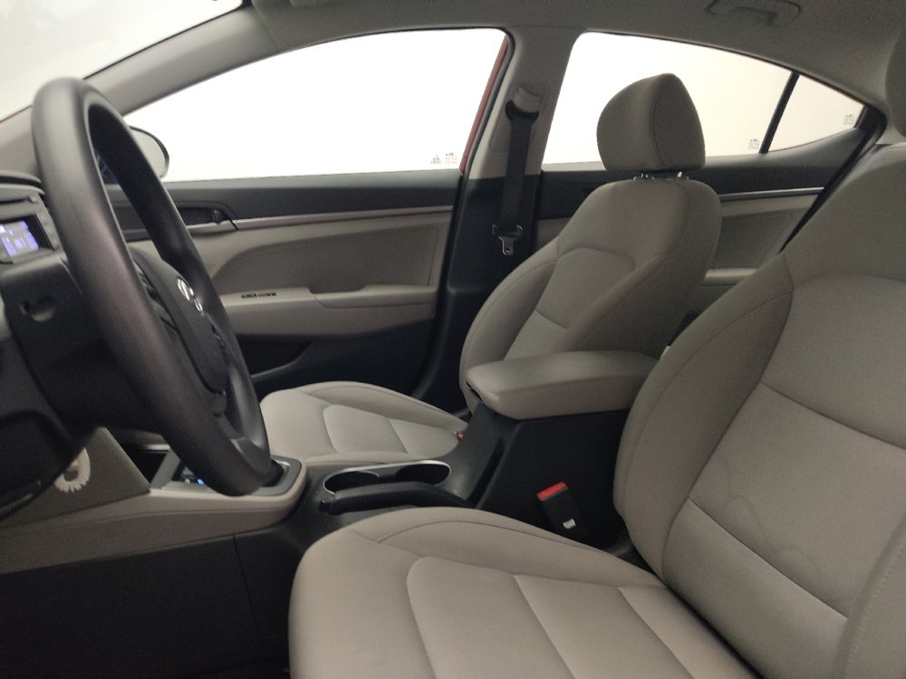 Used 2018 Hyundai Elantra SE FWD image 17