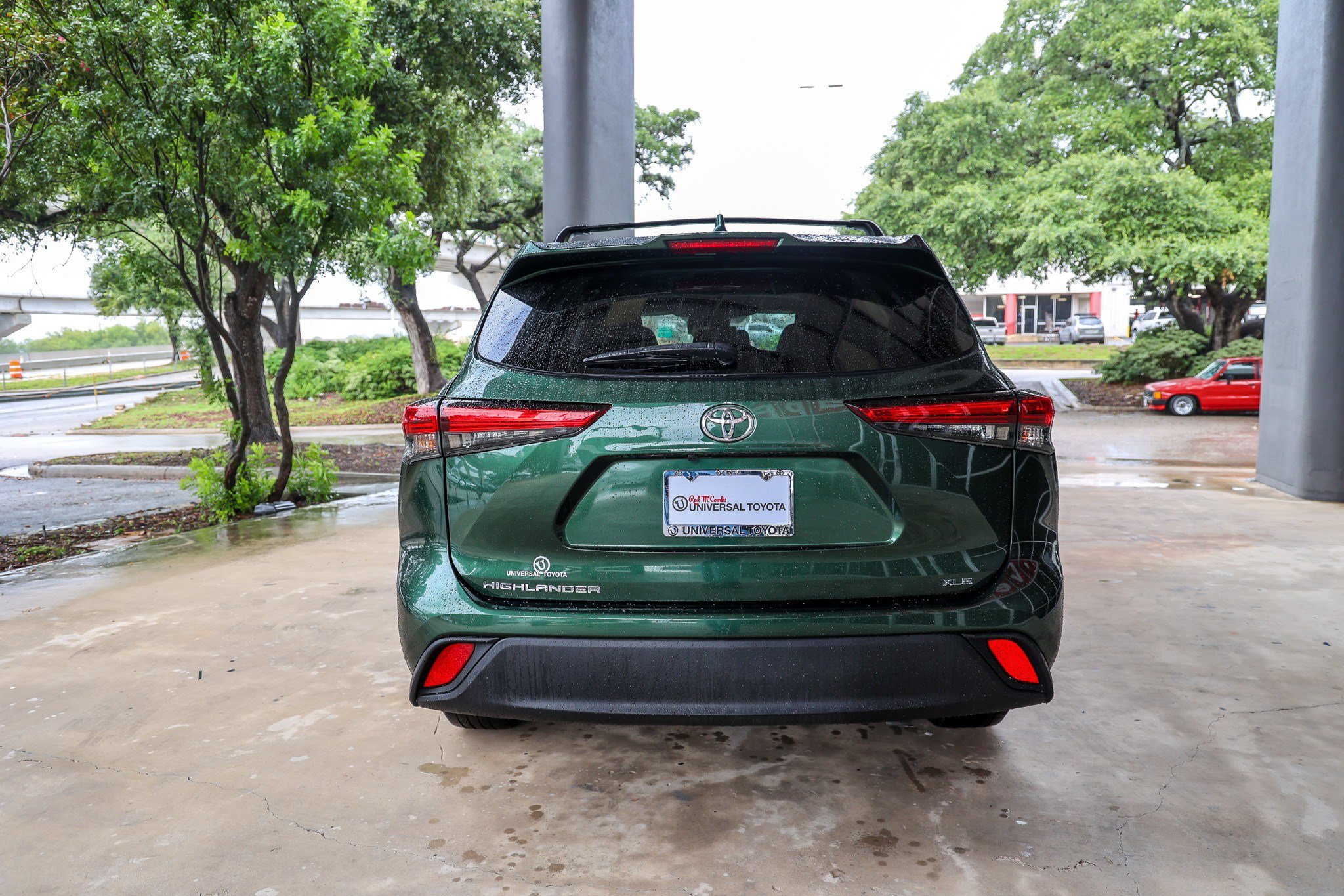 Used 2023 Toyota Highlander XLE FWD image 8