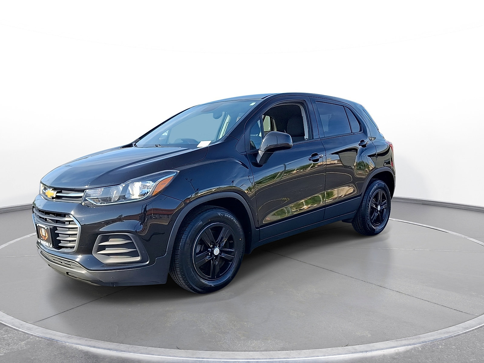 Used 2020 Chevrolet Trax LS w/ Tint and Cruise Package FWD image 4