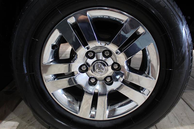 Used 2013 Toyota Tacoma 4x4 Double Cab w/ Limited Pkg image 12
