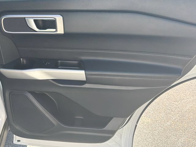 Used 2021 Ford Explorer XLT RWD image 17
