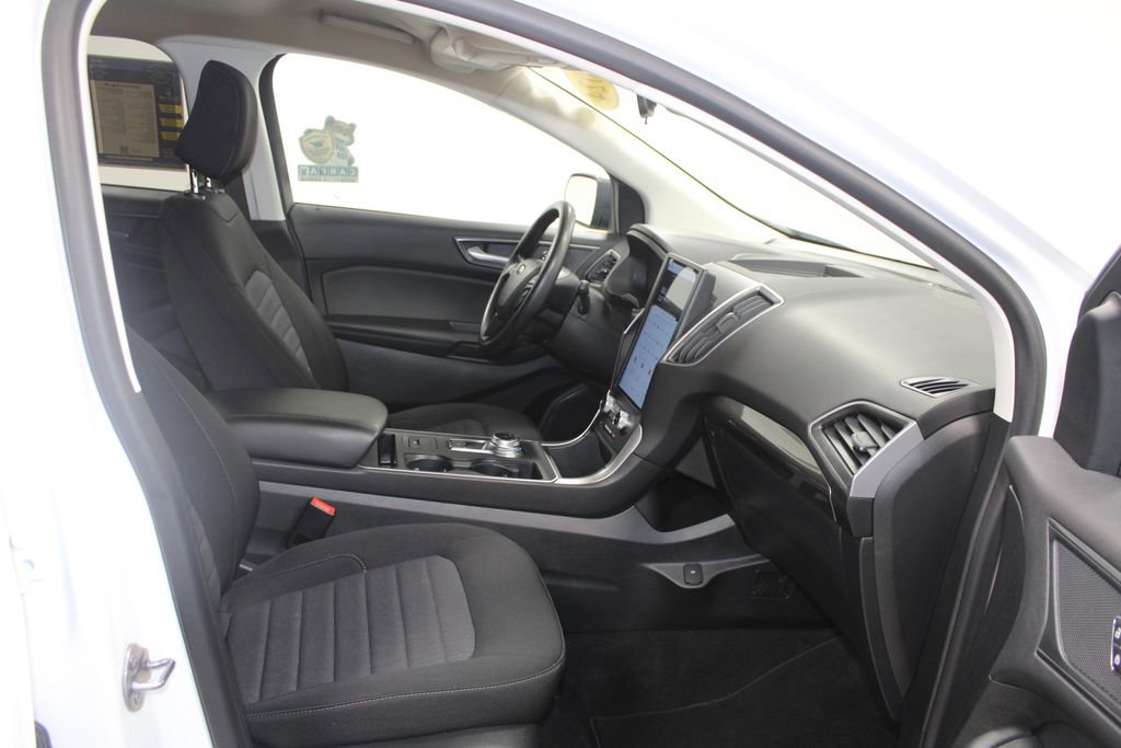Used 2024 Ford Edge SE image 23